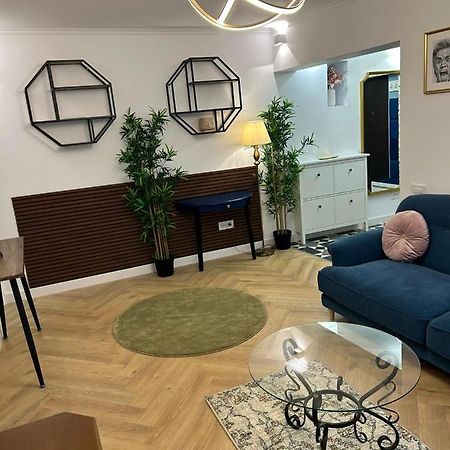 Alex Apartament Central Bucharest Luaran gambar