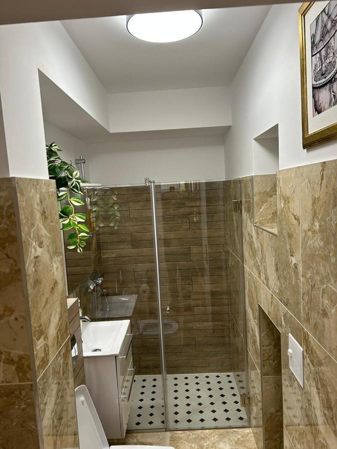 Alex Apartament Central Bucharest Luaran gambar